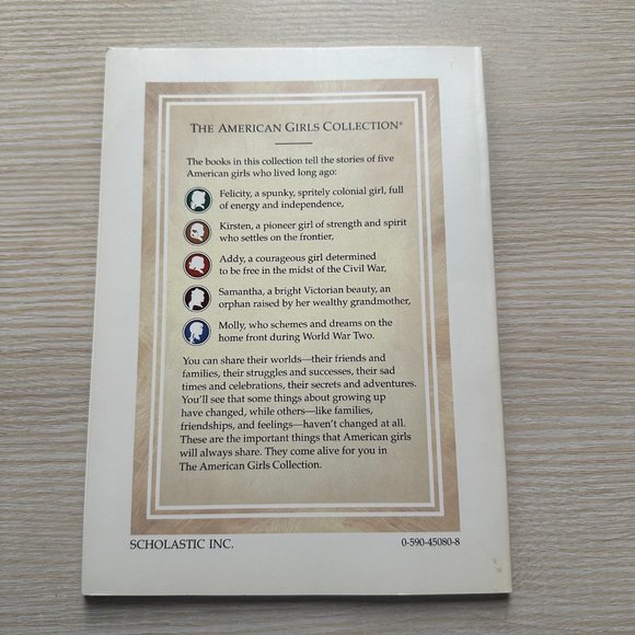 Vintage American Girl Molly Saves the Day Book - Picture 2 of 4